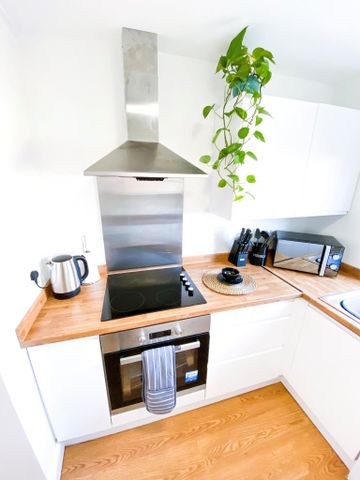 1 bedroom property to rent Corporation Street, Barnsley, South Yorkshire, S70 - Photo 2