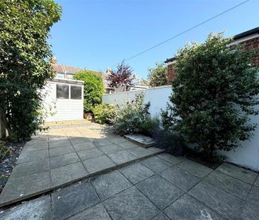 2 bedroom terraced house to rent - Photo 3