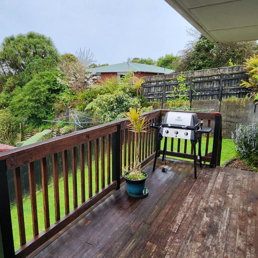 7 Penrith Street, Westown, New Plymouth - Photo 1