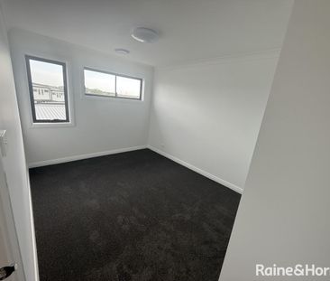 Modern Family Comfort Meets Sophisticated Design - Photo 6