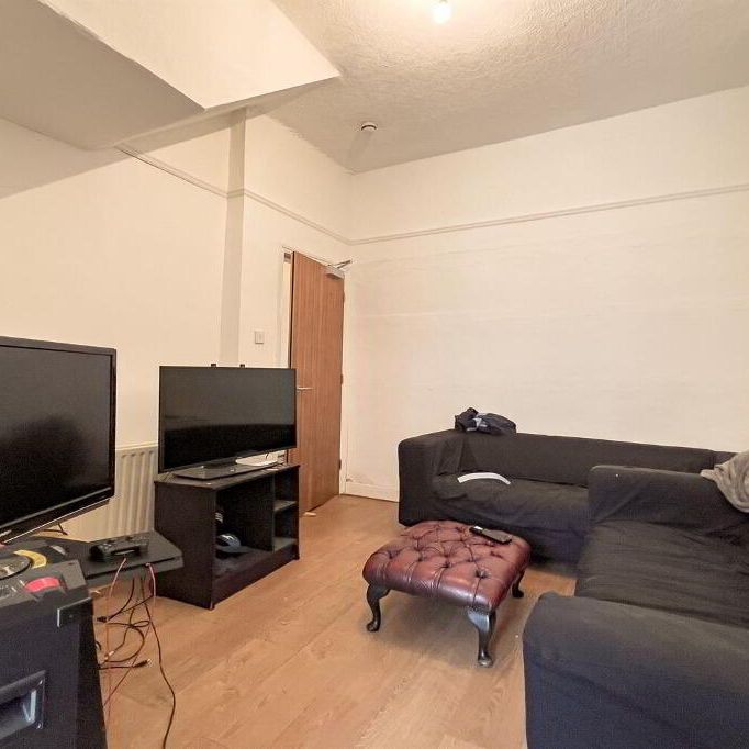 109 Agincourt Avenue, Belfast, BT7 1QD - Photo 1