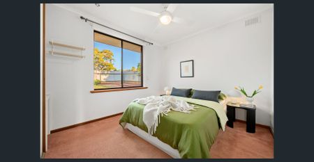 Peaceful Family Living in a Prime Paradise Location - Photo 5