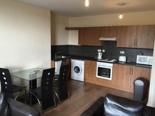2 bedroom flat to rent - Photo 1