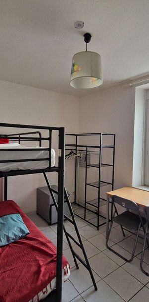 Location Appartement 1 pièce 16m² - Photo 1