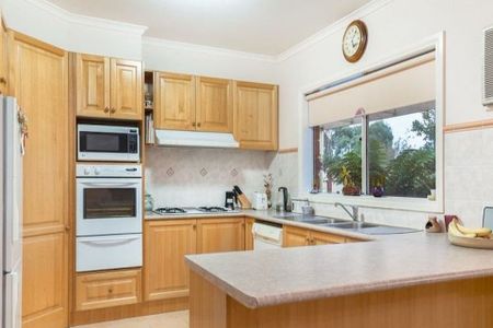 7 Cottage Place, Mornington. - Photo 3