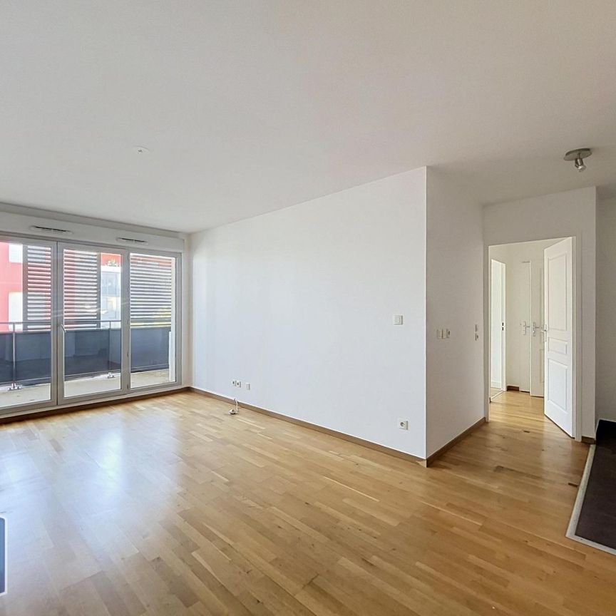 Location Appartement 3 pièces 53m² VILLEURBANNE 69100 - Photo 1