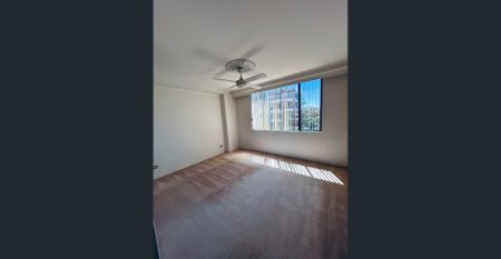 Modern Resort-Style 2 Bedroom Apartment in Macquarie - Photo 2