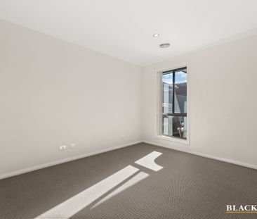 70 Mobourne Street, Bonner ACT 2914 - House For Rent | Domain - Photo 5