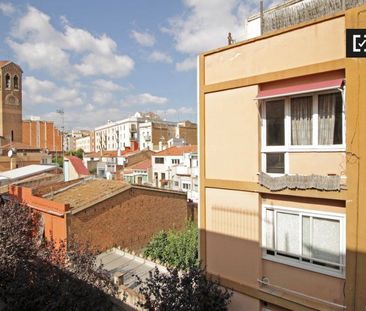 Piso de alquiler en Sant Andreu de Palomar - Photo 3