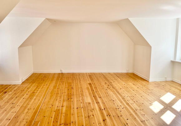 Hyggelig 2-værelses i gågaden - Photo 1