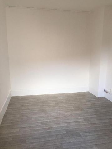 Location Appartement 3 pièces 67m² ST CHAMOND 42400 - Photo 5