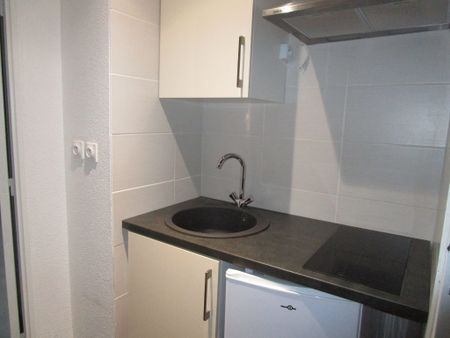 Location Appartement 1 pièce 17m² REIMS 51100 - Photo 5