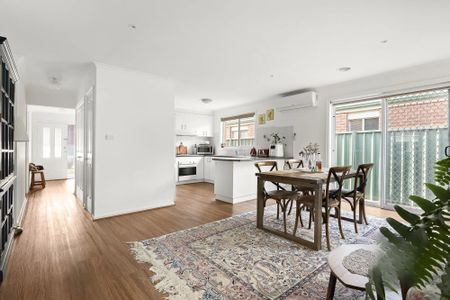 4 Bedroom Spacious Family Home! - Photo 3