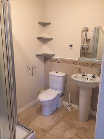 4 bedroom townhouse to rent - Photo 5