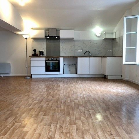 Location Appartement 3 pièces 89m² AGEN 47000 - Photo 1