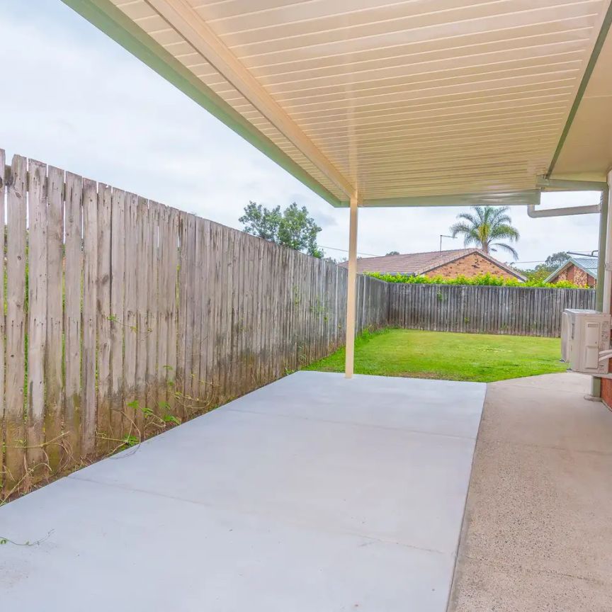 “Fully Renovated Modern 3-Bedroom Home with Comfort and Convenience” - Photo 1