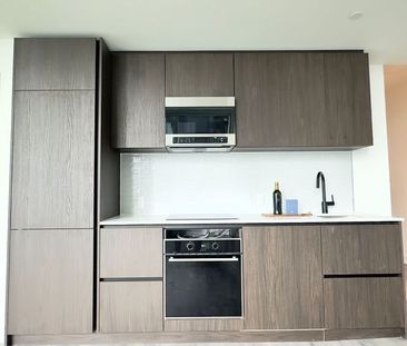 For Lease - 117 Broadway Avenue, Toronto, Ontario - Photo 1