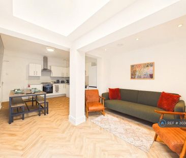 5 bedroom semi-detached house to rent - Photo 1