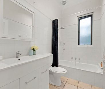 1 Chambers Avenue, Bondi Beach NSW 2026 - House For Rent | Domain - Photo 6