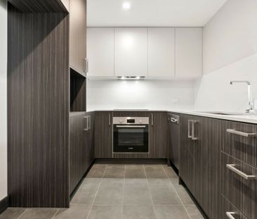 One Bedroom Apartment in Downer! - Photo 6