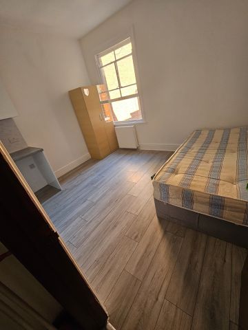 Room in a Shared House, Maldon Road, W3 - Photo 4