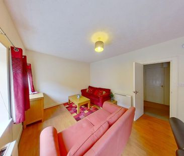 2 bedroom apartment to rent - Photo 3