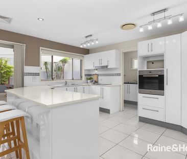 PERFECT FAMILY HOME - Photo 6