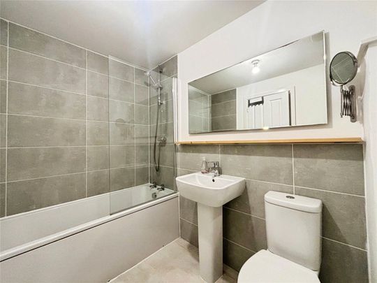 3 bedroom house to rent Bitterling Street, Cheshire, Ellesmere Port, CH66 - Photo 1