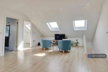 1 bedroom flat to rent - Photo 4