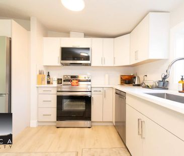 2708 Hope Street, Port Moody - Photo 3