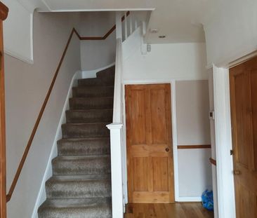 4 Bed Terraced House, Spearpoint Gardens, IG2 - Photo 1