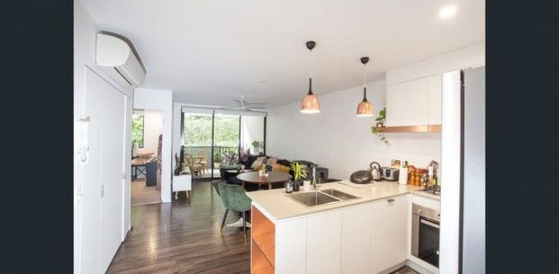 Pet friendly Unfurnished 2 bed, 2 bath, 1 carpark - Photo 1