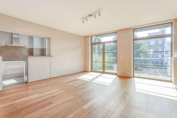 Appartement te huur - Photo 1