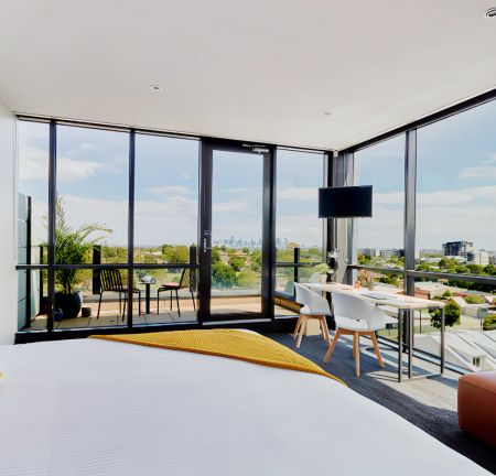 Greatest (Balcony) - Photo 4