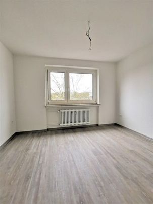 Frisch renovierte 3-Zi.-Whg. mit Tageslichtbad und Balkon - Foto 1