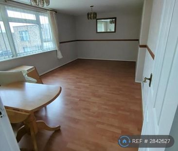 2 bedroom maisonette to rent - Photo 1