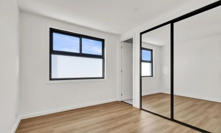 Brand New - Modern Two-Bedroom Townhouse in Prime Reservoir Location - Photo 5