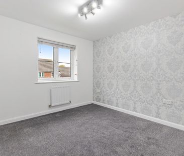 4 bedroom detached house to rent - Photo 4