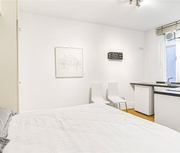 Studio to rent - Photo 6