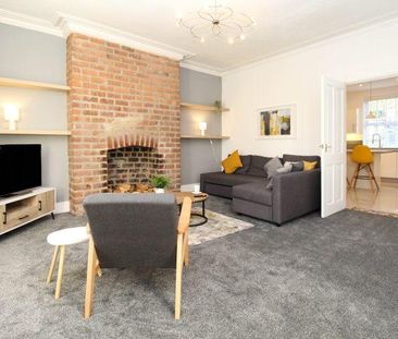 4 bedroom terraced house to rent - Photo 5
