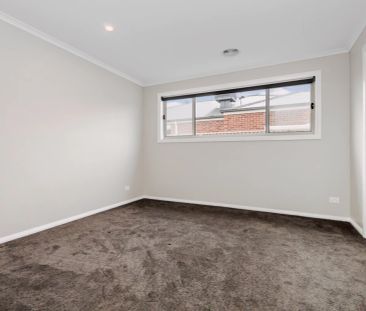 4 Bed, 2 Bath - Photo 4