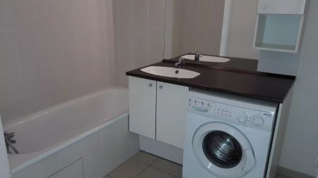 location Appartement T3 DE 66.39m² À ST PRIEST - Photo 3