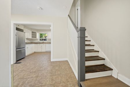 For Lease - 78 Harold Street Unit# Main, Brampton, Ontario - Photo 4