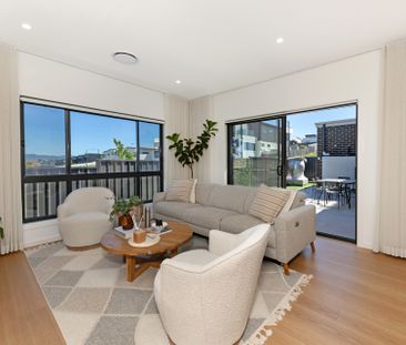 Stunning Family Home in Whitlam - Photo 3