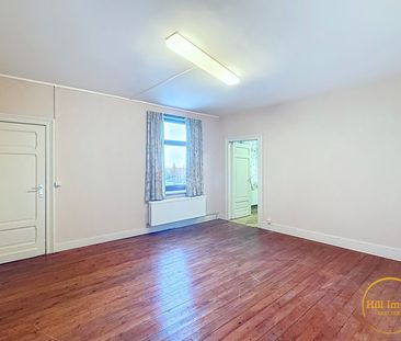 Te huur: Charmante rijwoning met authentieke gevel in het centrum v... - Photo 4