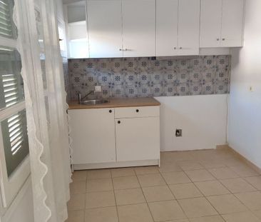 Studio/Γκαρσονιέρα για ενοικίαση Πλάκα (Ιστορικό Κέντρο) - Photo 2