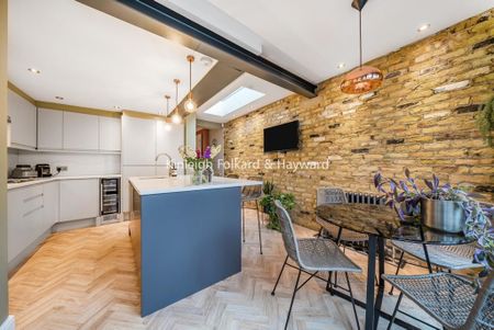 2 bedroom end of terrace house to rent - Photo 4