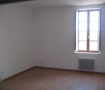 Location Appartement 1 pièce 46m² NARBONNE 11100 - Photo 1