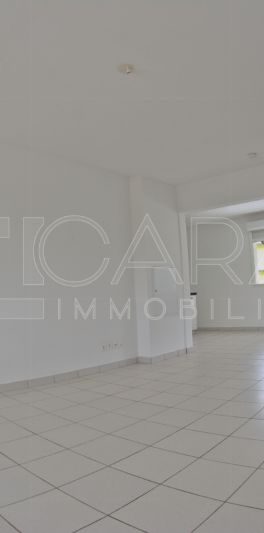 Location Appartement 2 pièces 52m² CAYENNE 97300 - Photo 1
