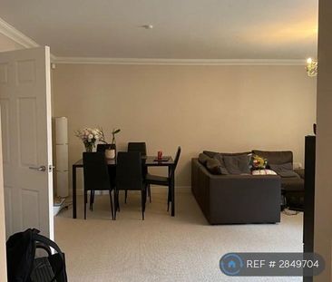 2 bedroom flat to rent - Photo 3